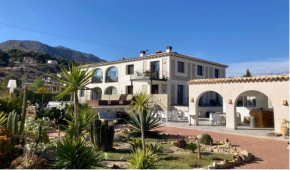Villa Hoy